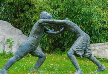 摔跤雕塑-摔跤运动小孩公园草坪青铜雕摔跤雕塑