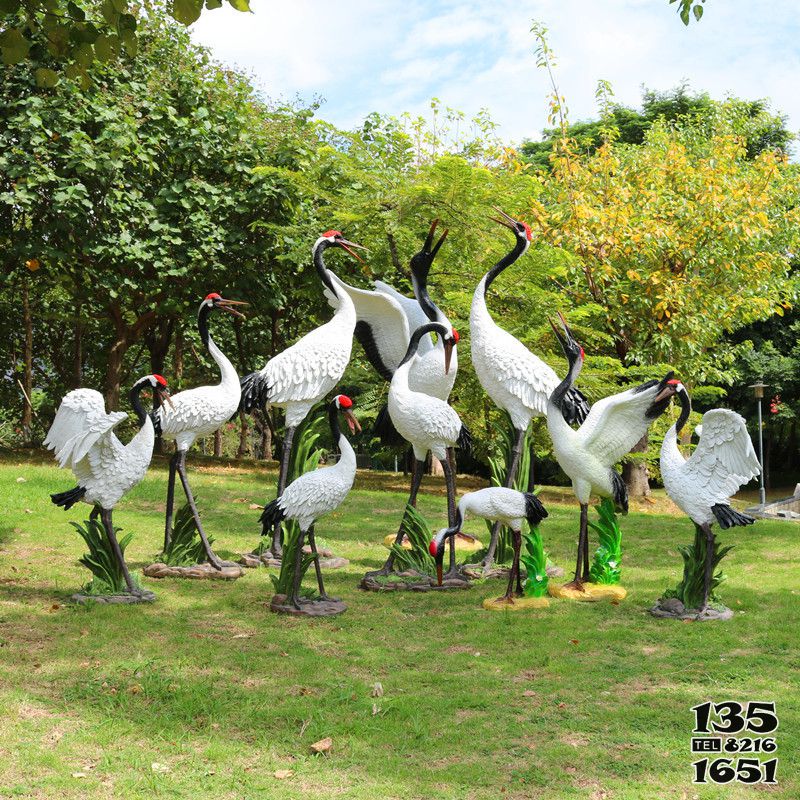 丹顶鹤雕塑-玻璃钢彩绘公园景观装饰品丹顶鹤雕塑