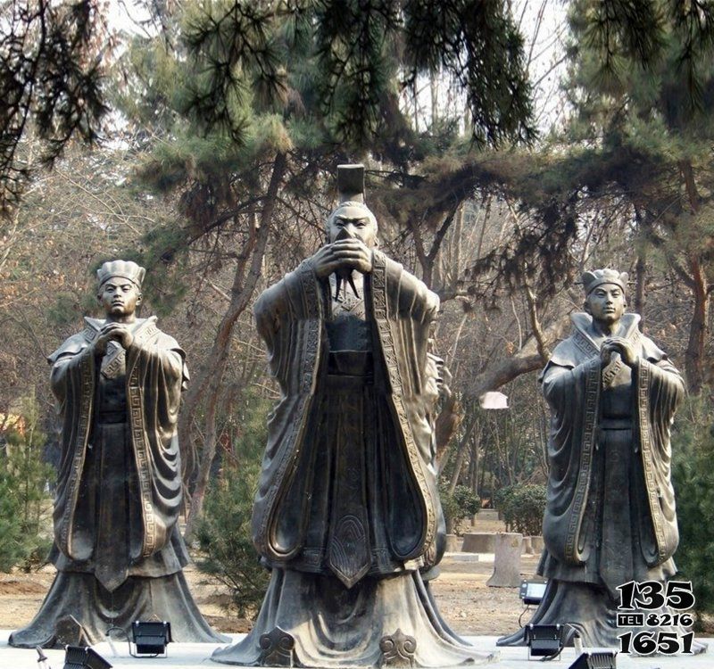 刘备雕塑-景区广场历史名人刘关张桃园结义人物铜雕塑高清图片