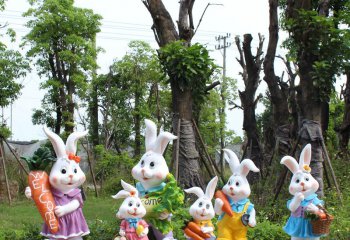 兔子雕塑-景区一群拿蔬菜的玻璃钢兔子雕塑