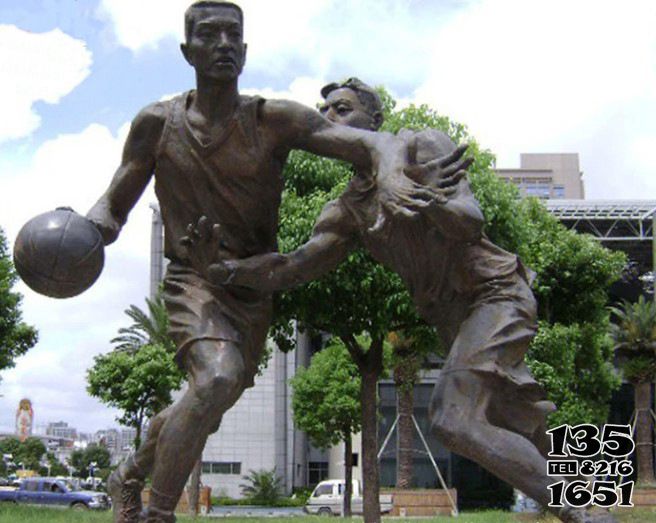 篮球雕塑-户外摆放玻璃钢仿铜打篮球校园人物雕塑