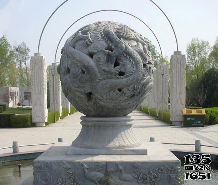 喷泉雕塑-公园景观镂空龙浮雕喷泉石雕高清图片