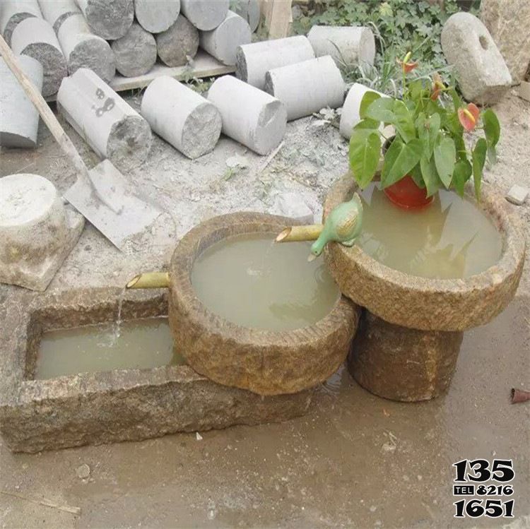 石槽雕塑-农村村院摆放老旧石槽石盆流水鱼缸摆件装饰景观高清图片