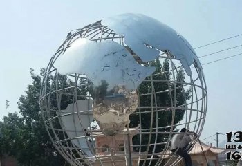 地球仪雕塑-不锈钢镜面公园校园工艺品装饰地球仪雕塑