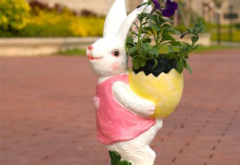 兔子雕塑-户外草坪玻璃钢背着花盆滴兔子雕塑