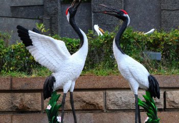 鹤雕塑-公园广场大型仿真动物景观鹤雕塑