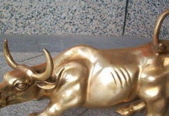 华尔街牛-室内摆放的金色卷尾巴的玻璃钢创意华尔街牛