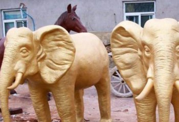 大象雕塑-公园景区玻璃钢喷金烤漆创意两只大象雕塑