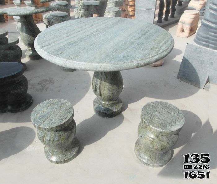 桌椅雕塑-大理石原石纹路圆桌凳公园广场休闲石雕高清图片