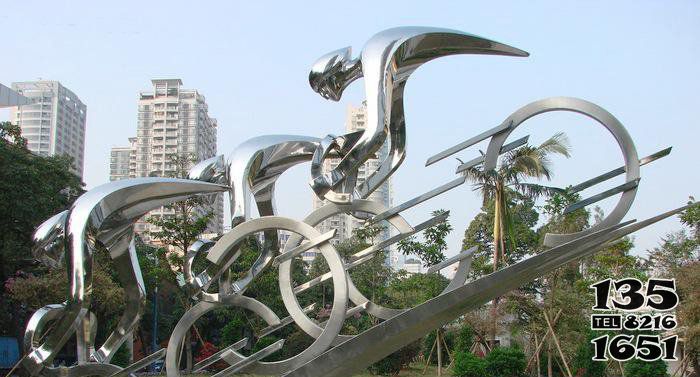 自行车雕塑-公园不锈钢抽象骑自行车人物雕塑高清图片