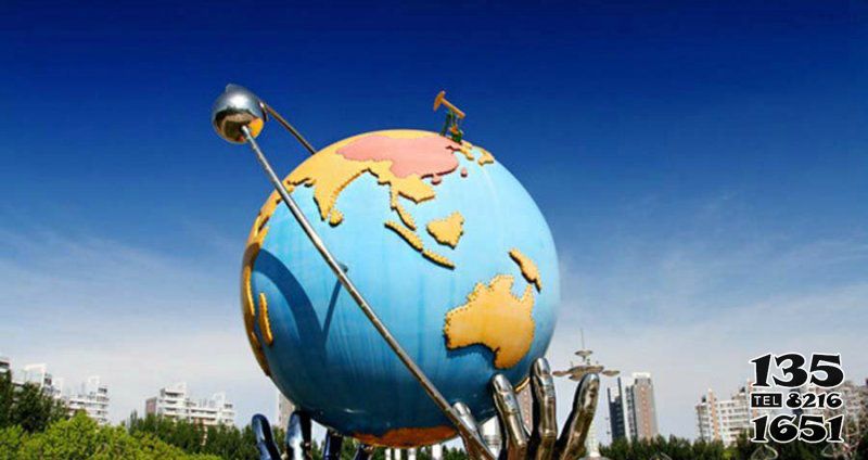地球仪雕塑-公园广场玻璃钢工艺装饰品户外摆件高清图片