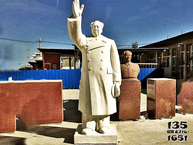 毛泽东雕塑-公园汉白玉挥手的毛泽东雕塑高清图片