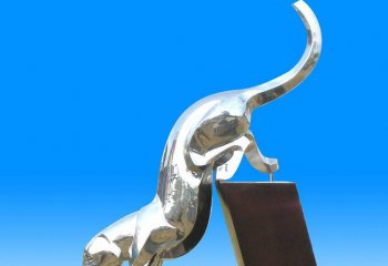 豹子雕塑-不锈钢镜面奔跑金钱豹雕塑