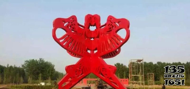 风筝雕塑-主题文化公园不摆放红色中国特色镂空不锈钢风筝雕塑高清图片