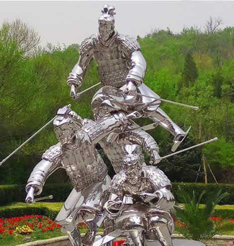 滑雪雕塑-园林景区创意古代不锈钢滑雪人物主题雕塑高清图片