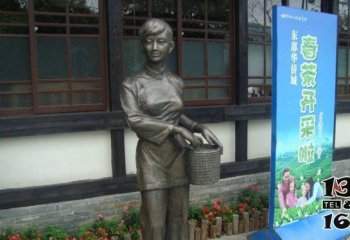 茶雕塑-不锈钢仿铜女孩采茶街边站着的人物景观茶雕塑