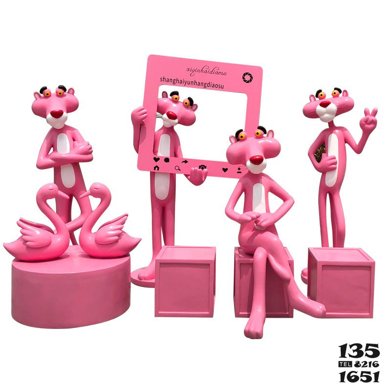 豹子雕塑-商厦可爱创意树脂粉红豹雕塑高清图片