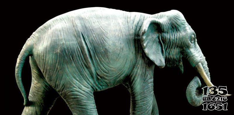 大象雕塑-户外大型玻璃钢彩绘仿真动物大象雕塑高清图片