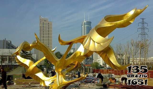 大雁雕塑-城市标志不锈钢大雁镀金雕塑高清图片