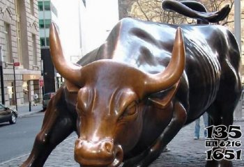 华尔街牛-街道上摆放的铜色的凶恶的玻璃钢彩绘华尔街牛