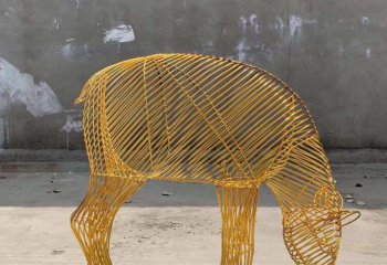 鹿雕塑-户外景观不锈钢黄色鹿雕塑