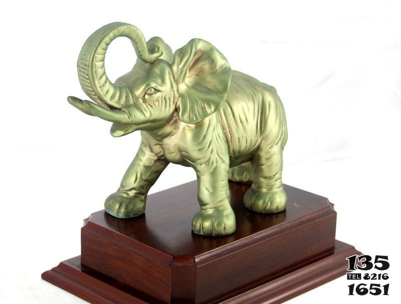 大象雕塑-室内创意玻璃钢大象雕塑高清图片