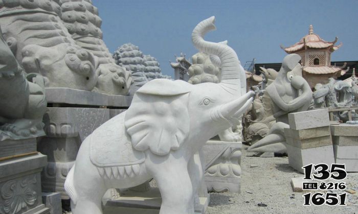 大象雕塑-寺庙门口大型招财镇宅大象雕塑高清图片