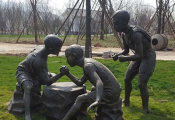 儿童雕塑-公园玻璃钢掰手腕的孩子儿童雕塑