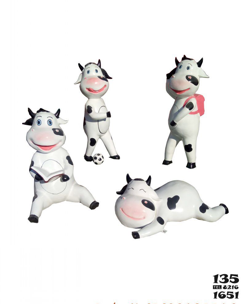 奶牛雕塑-操场四只姿态各异的卡通玻璃钢奶牛雕塑