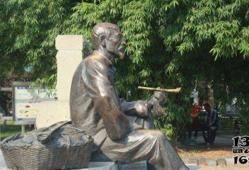 老人雕塑-公园抽袋烟的铜雕雕塑