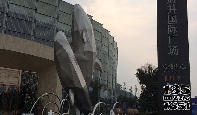 海豚雕塑-广场两只跳跃的不锈钢海豚雕塑高清图片