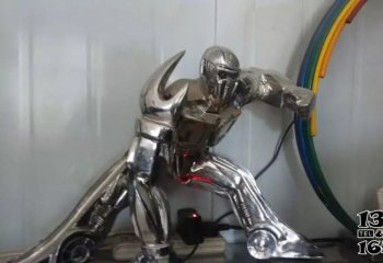 机器人雕塑-公园不锈钢镜面半蹲着的机器人雕塑