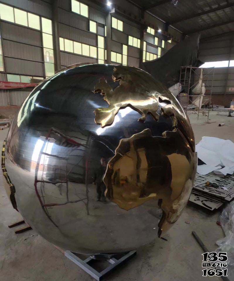 地球仪雕塑-广场不锈钢球浮雕工艺地球仪雕塑高清图片