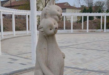 猫雕塑-公园大理石石雕拥抱的猫雕塑