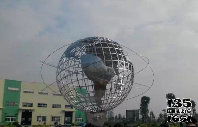 地球仪雕塑-广场大厦创意镂空工艺品地球仪雕塑高清图片