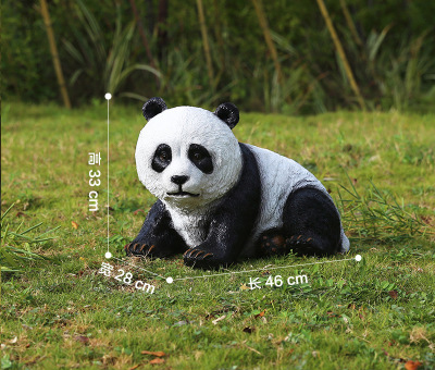 熊猫雕塑-园林户外摆放创意趴地玻璃钢熊猫雕塑高清图片