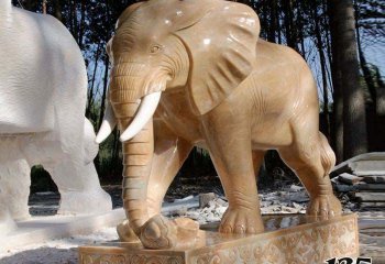 大象雕塑-公园黄蜡石石雕镇宅大象雕塑