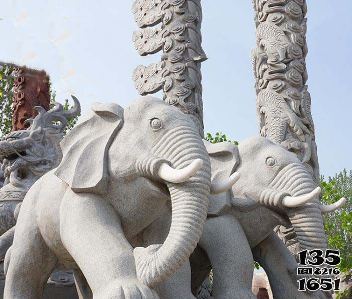 大象雕塑-大理石石雕广场景区一对大象雕塑高清图片