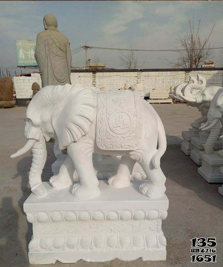 大象雕塑-广场创意汉白玉石雕园林景观装手捧摆件大象雕塑高清图片