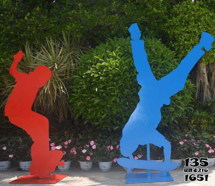 滑板雕塑-不锈钢滑板高难度运动人物雕塑高清图片