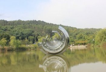 齿轮雕塑-水中不锈钢创意半圆齿轮雕塑