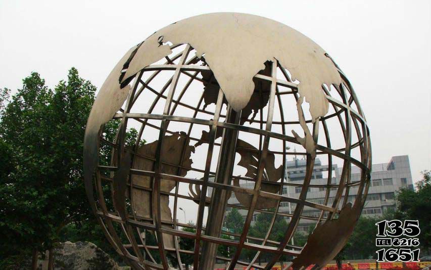 地球仪雕塑-公园广场创意不锈钢地球仪雕塑高清图片