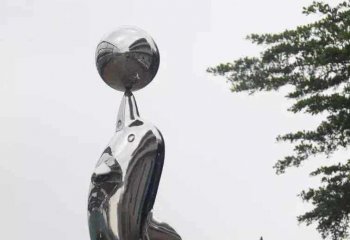 海豚雕塑-广场一只大号玩球的不锈钢海豚雕塑
