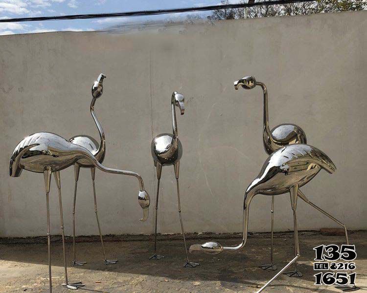 火烈鸟雕塑-景区一群不锈钢镜面火烈鸟雕塑高清图片