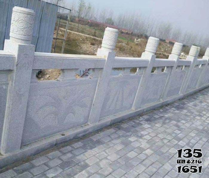 栏杆栏板雕塑-村庄河渠路边装饰大理石防护栏石雕高清图片