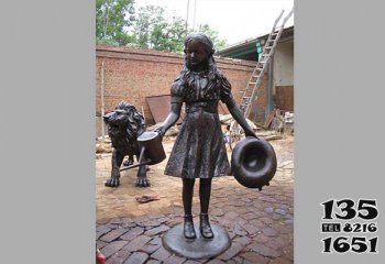 儿童雕塑-花园铜雕拿着水壶浇花的儿童雕塑