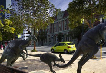 袋鼠雕塑-城市街道三只奔跑的玻璃钢袋鼠雕塑