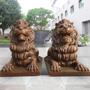 狮子雕塑-大型仿真动物户外园林景观玻璃钢狮子雕塑高清图片