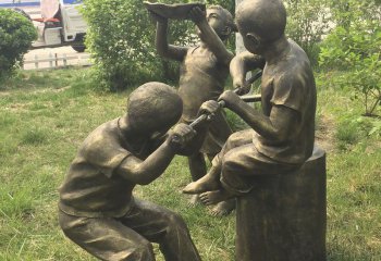 儿童雕塑-公园铜雕玩水的儿童雕塑
