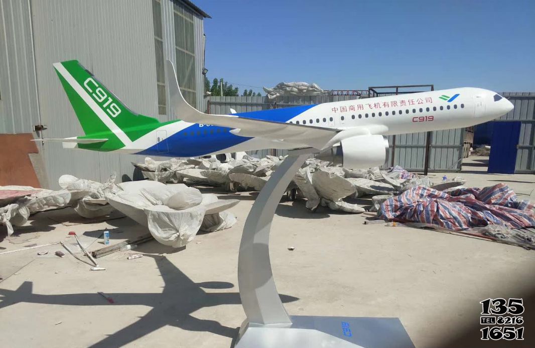 飞机雕塑-公园 户外大型工艺品飞机雕塑高清图片